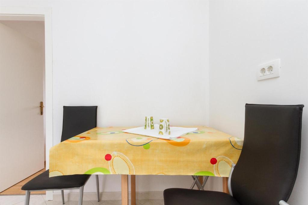 Apartments Varos سبليت الغرفة الصورة