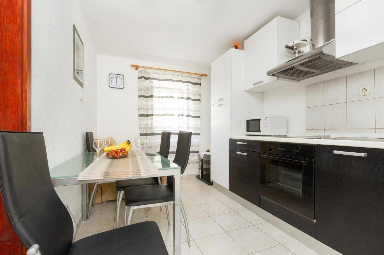 Apartments Varos سبليت الغرفة الصورة